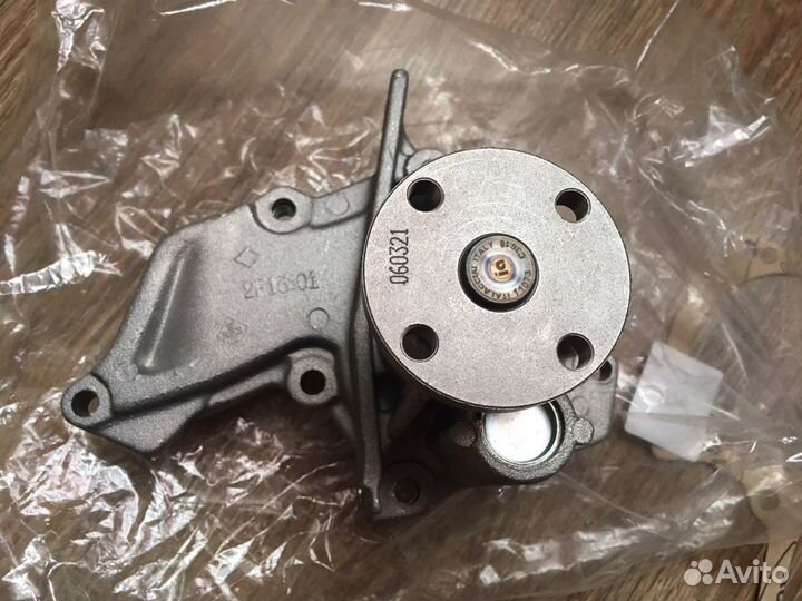 Водяной насос (помпа) + ролик