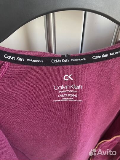 Calvin Klein кофта для девочки