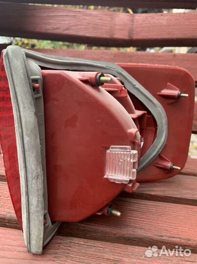 Задний левый поворотники Audi A6 45 кузов