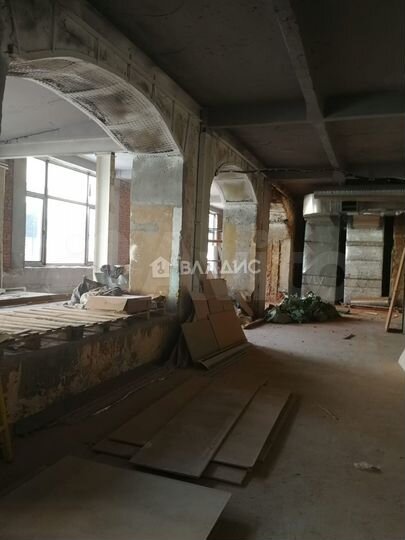 Продам помещение свободного назначения, 372.9 м²