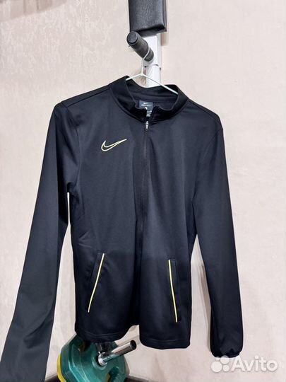 Спортивный костюм Nike