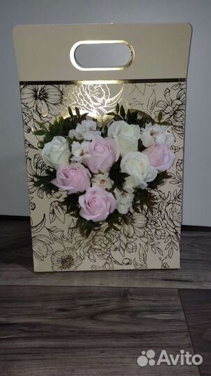 Подарки к 1Сентября Цветы, пенные розы +сакура