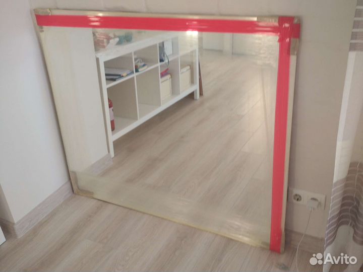 Зеркальное полотно