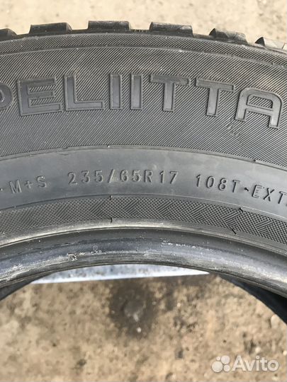 Nokian Tyres Hakkapeliitta 8 SUV 235/65 R17