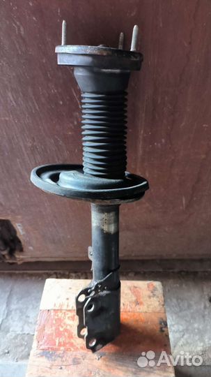 Задняя стойка camry 40