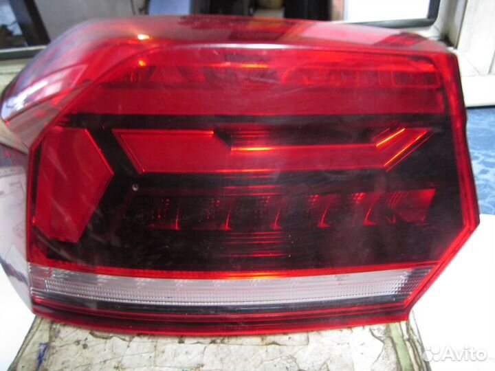 Фонарь внешний задний левый Volkswagen Polo 6