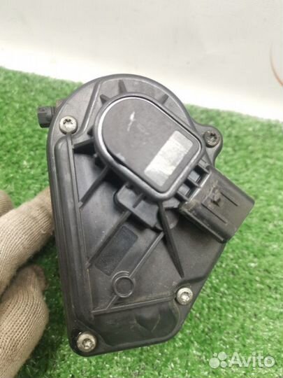 Дроссельная заслонка Ford Focus 2 универсал 1.6