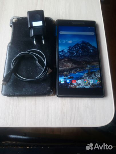 Планшет Леново TAB4 тв-7304i