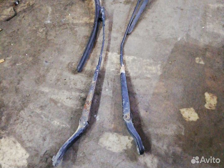 Mazda 3 bk поводок стеклоочичтителя