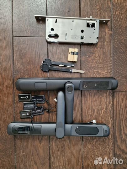 Умный дверной замок Tuya Smart lock