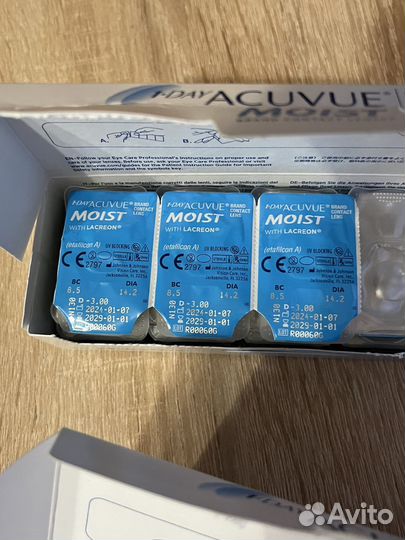 1 day acuvue moist -3.00, -3.25