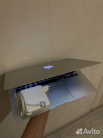 Apple MacBook Air 13 2014