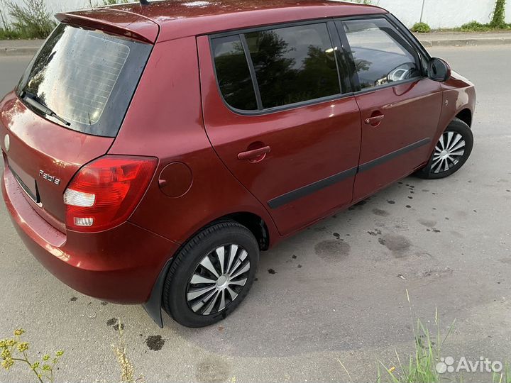 Skoda Fabia 1.2 МТ, 2008, 220 000 км