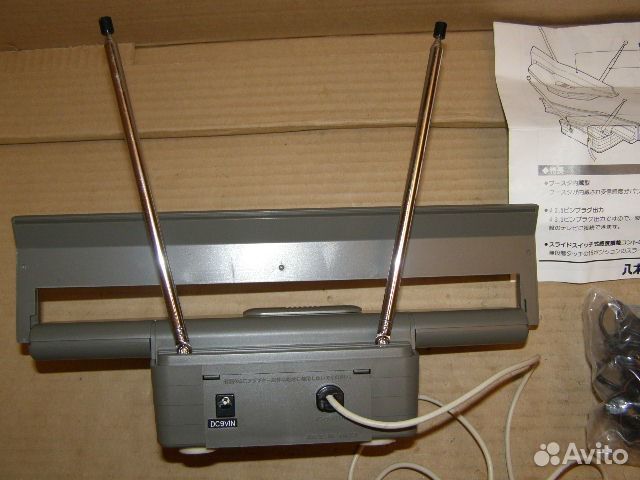 Антенна комнатная с усилителем. Япония