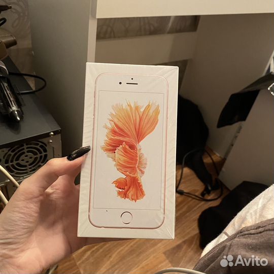 Коробка от iPhone 6s