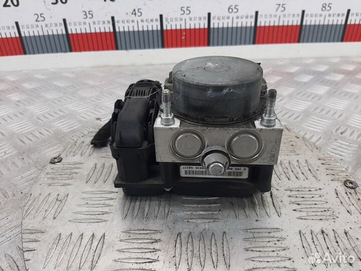 Блок ABS для Opel Corsa D 93195839