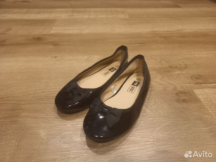 Туфли для девочки новые размер 30, 32