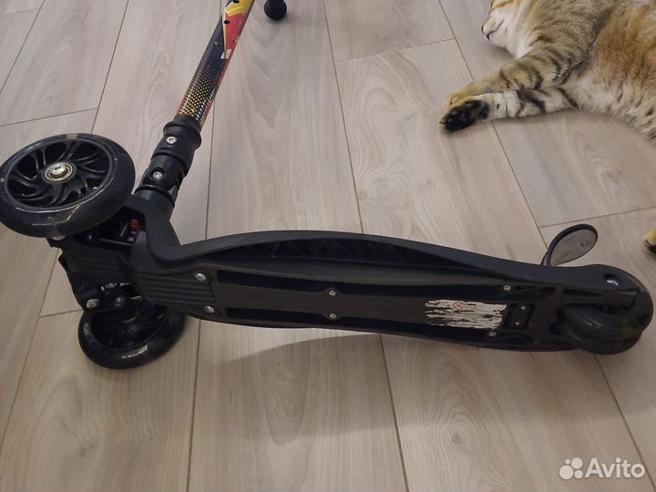 Самокат детский трехколесный