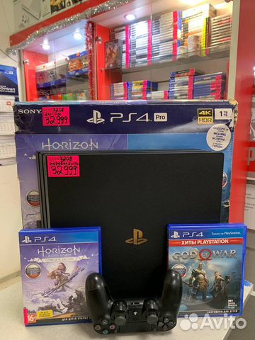 Sony PS4 PRO 7208 + 2 игры заводской комплект