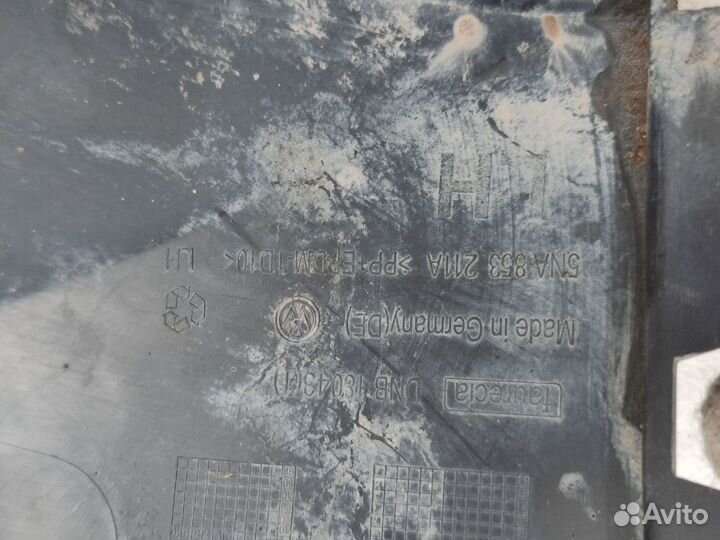 Накладка птф передняя левая Volkswagen Tiguan 2