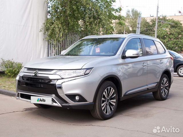 Mitsubishi Outlander 2.0 CVT, 2022