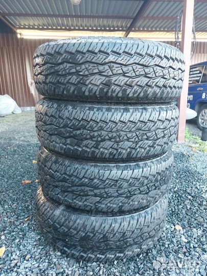 Toyo Open Country A/T Plus 235/65 R17