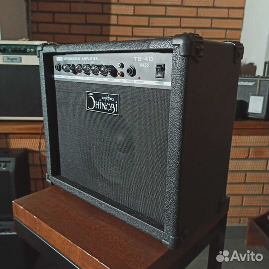 Комбоусилитель для бас-гитары Shinobi TB-40 bass