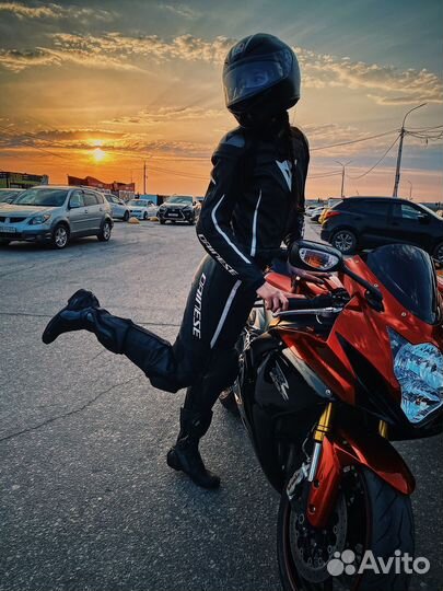 Мотокомбинезон женский, мотоботы dainese