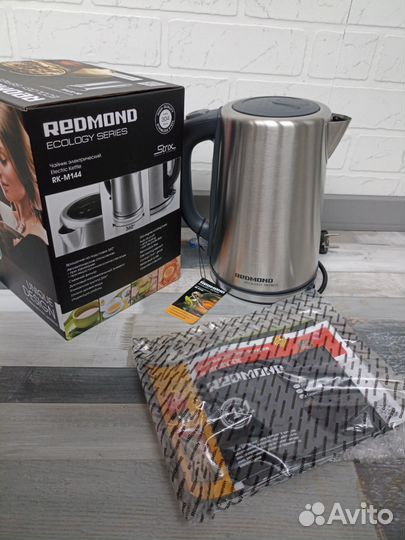 Чайник электрический redmond
