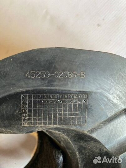 Пыльник рулевой колонки Toyota Avensis 3 2009