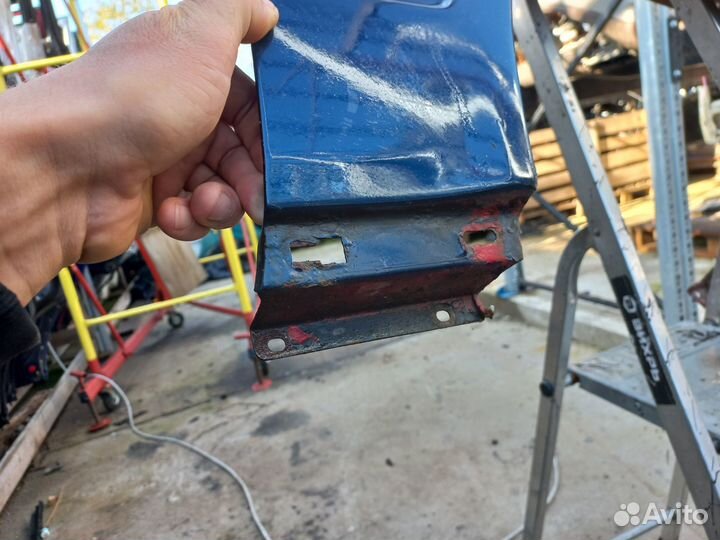 Крыло переднее правое Audi 100/45 А6/С4 S6 Ауди