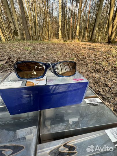 Спортивные очки бренд Swans