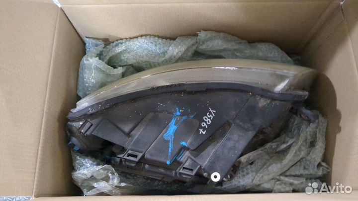 Фара (передняя) левая Audi A6 (C6), 2005