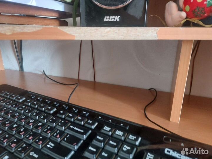 Компьютерный стол