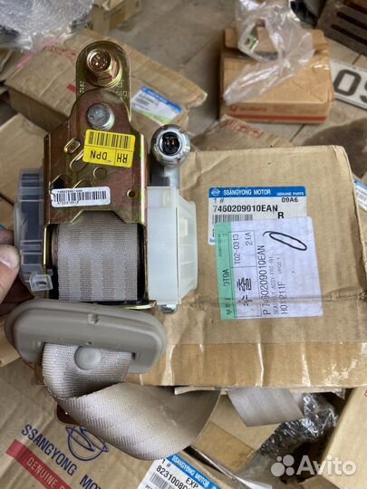 Ремень безопасности пассажира беж SsangYong Kyron