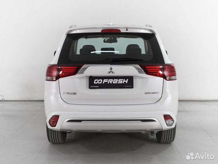 Mitsubishi Outlander 2.0 CVT, 2022, 34 км