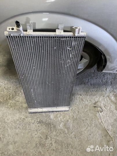 Продам радиатор кондиционера рено меган 3