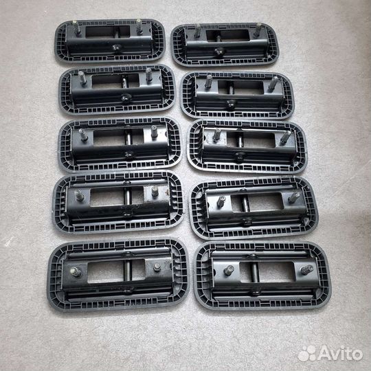 Крепёж сидения оригинал vw t5 t6 t6.1