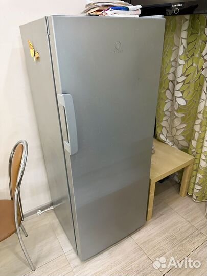 Морозильная камера Indesit DFZ 4150.1 S