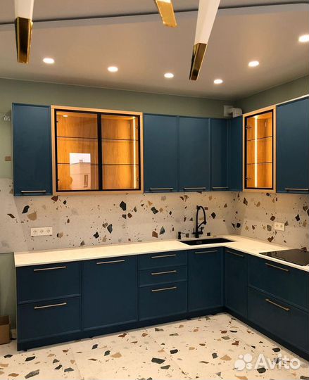 Встроенная кухня не бу новая