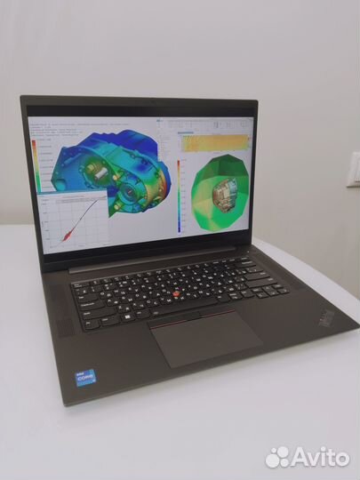 Lenovo Thinkpad P1 gen.6 (i7 13700H, RTX 2000 Ada)