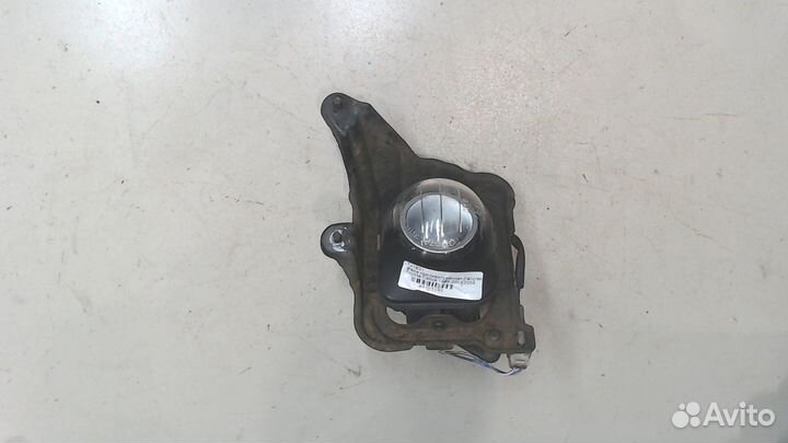 Фара противотуманная Toyota Celica, 2004