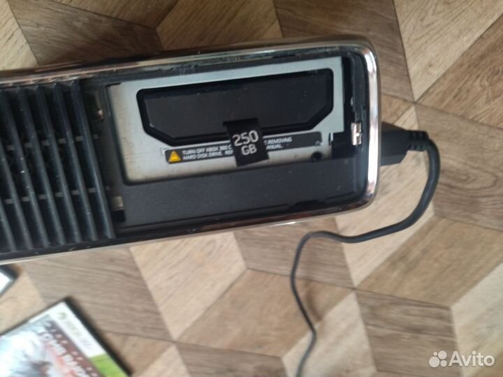 Xbox 360s,250gb,прошит