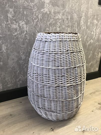 Корзина плетеная из лозы