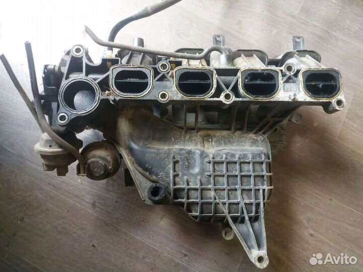 Коллектор впускной Mazda 3 BK 2.0 2002-2009