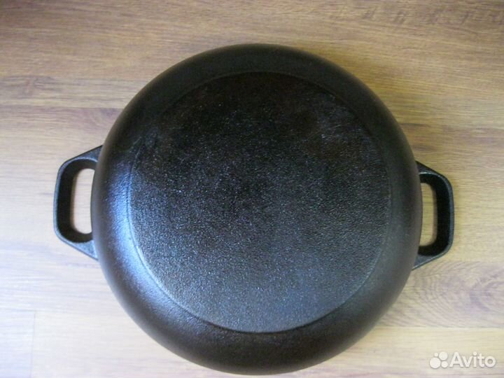 Чугунная сковорода большая