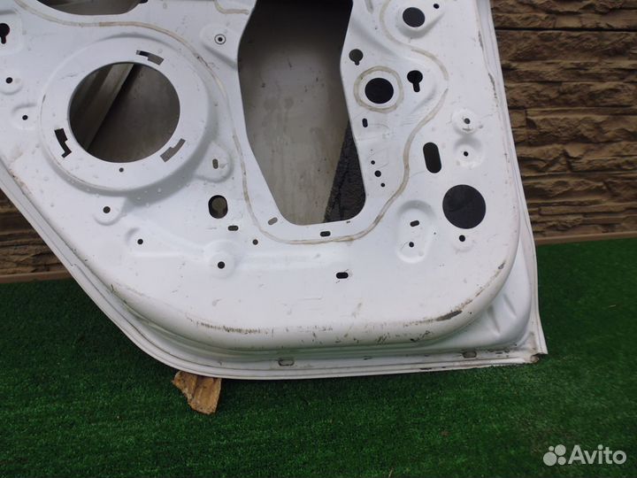 Пежо 208 дверь задняя левая c 2012