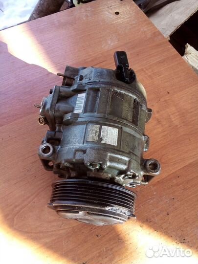 Компрессор кондиционера VAG 1k0820859s