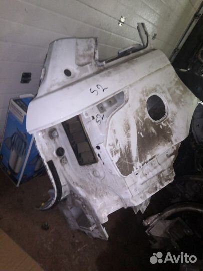 Рендж ровер спорт 2 крыло заднее правое