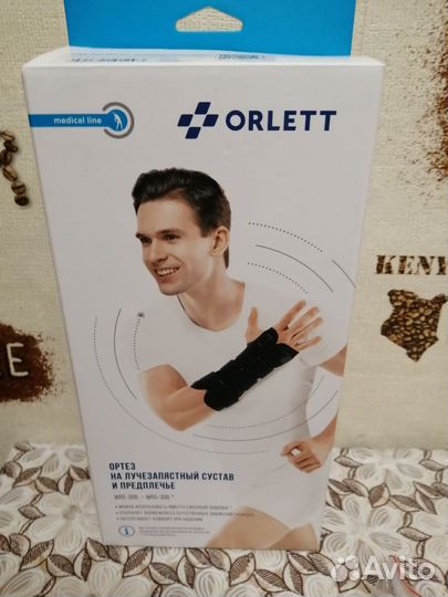 Ортез на лучезапястный сустав правый М